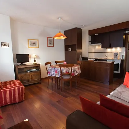 Champraz 2- Le Grand Balcon Apartment